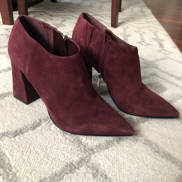 Marc Fisher size 8.5 suede booties - Picture 2 of 9